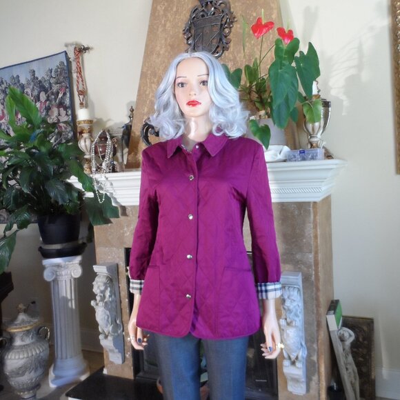 Burberry London Burgundy Quilted Barn Jacket – Size XS - Picture 1 of 16